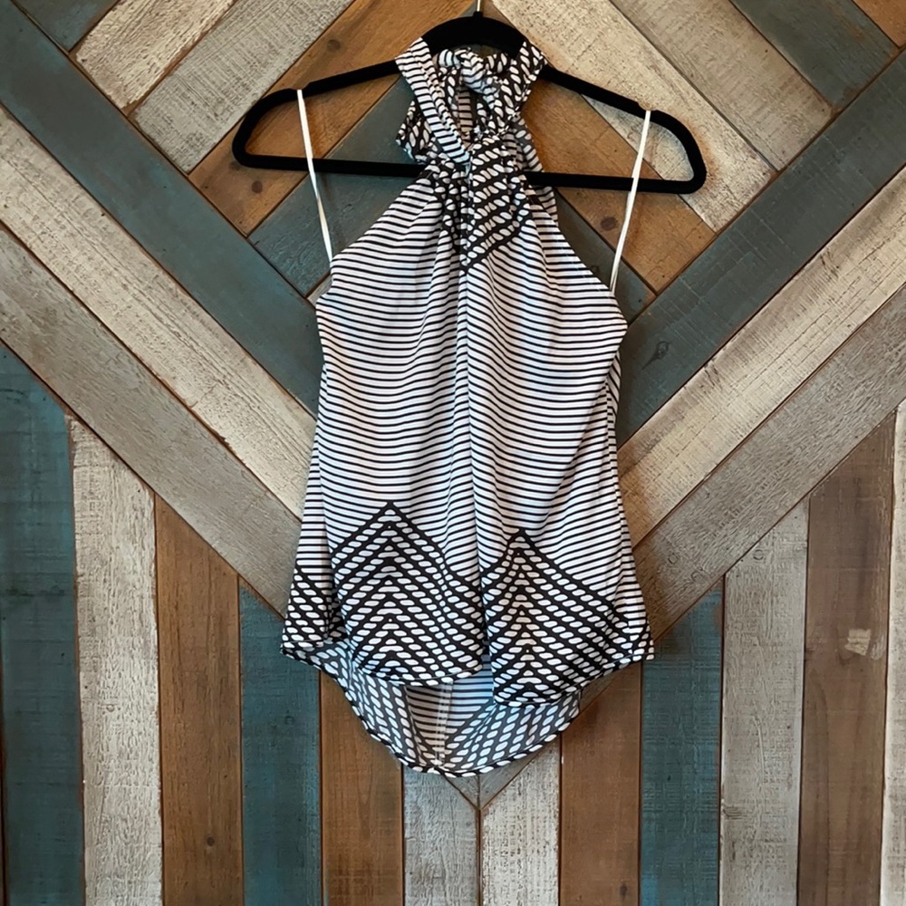 NEW! Banana Republic size small black & white halter